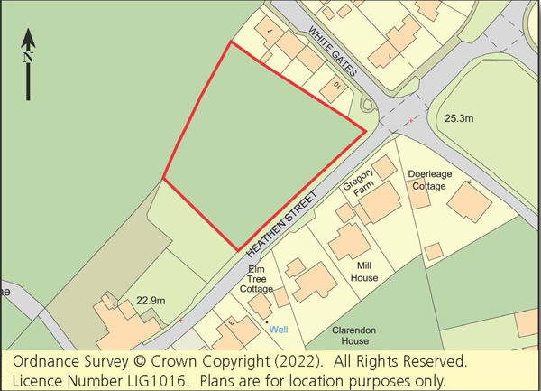 Lot: 121 - THREE-QUARTERS OF AN ACRE OF FREEHOLD LAND WITH DEVELOPMENT POTENTIAL -